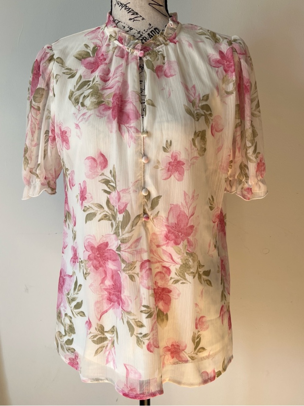 Pink shirt - Picture 5 of 11